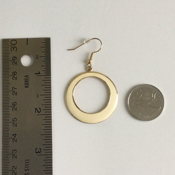 Vintage Classic Enamel Hoop Earrings - Picture 3 of 3